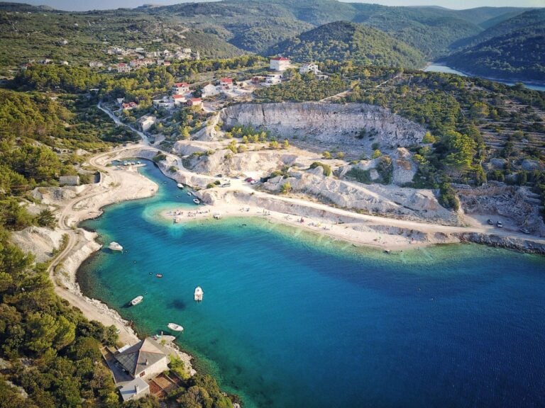 Selca Rovn Maps Selca - The official site of the Tourist Board Split-Dalmatia County